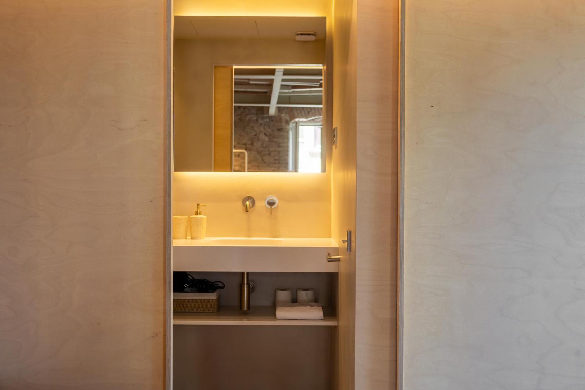 Deco Barcelona-born St. Apartment *