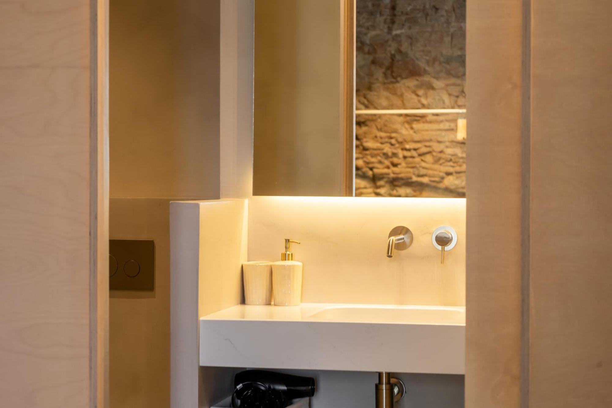Deco Barcelona-born St. Apartment *