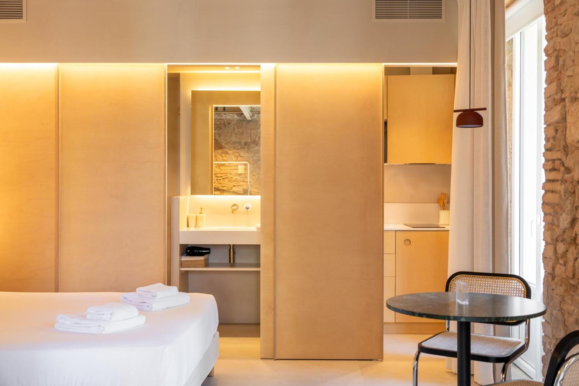 Deco Barcelona-born St. Apartment
